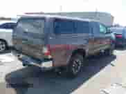 2011 Toyota Tacoma z VIN 5TFUU4EN2BX007348, wystawiony jako IAAI lot #42586042 z przebiegiem 47 227 mil mil oraz . Historia ofert i sprzedaży dostępna na DreamBid. Obrazek 4.