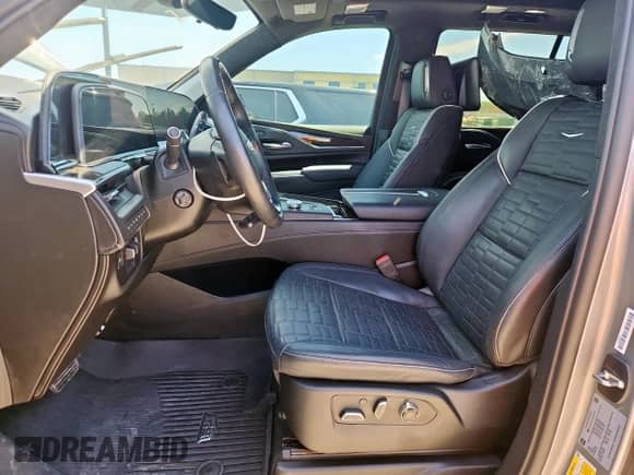 2023 Cadillac Escalade 4WD Sport Platinum z VIN 1GYS4GKL2PR330199, wystawiony jako Copart lot #66476765 z przebiegiem 19 303 mil mil oraz Szkoda całkowita • Salvage title. Historia ofert i sprzedaży dostępna na DreamBid. Obrazek 7.