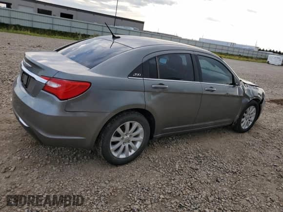 2013 Chrysler 200 Touring with VIN 1C3CCBBB8DN762620, listed as a Copart auction lot 68827495 with 130,834 mi miles and Salvage title. Bid and sale history available at DreamBid. Image 3.