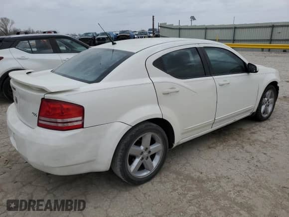 2008 Dodge Avenger R/T с VIN 1B3LC76M98N659198, выставлен на аукционе Copart как лот 50967555 с пробегом 143 975 миль миль и Списание • Salvage title. История ставок и продаж доступна на DreamBid. Изображение 3.