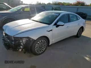 2025 Hyundai Sonata Limited с VIN KMHL54JJXSA130034, выставлен на аукционе Copart как лот 69270675 с пробегом Не указан миль и Списание • Salvage title. История ставок и продаж доступна на DreamBid. Изображение 1.