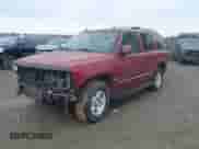 2004 Chevrolet Tahoe LT z VIN 1GNEK13Z94J260999, wystawiony jako IAAI lot #22685908 z przebiegiem 184 790 mil mil oraz . Historia ofert i sprzedaży dostępna na DreamBid. Obrazek 2.