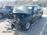 2004 Chevrolet Silverado 2500 LT с VIN 1GCGC23U44F159168, выставлен на аукционе IAAI как лот 42152864 с пробегом Не указан миль и . История ставок и продаж доступна на DreamBid. Изображение 2.