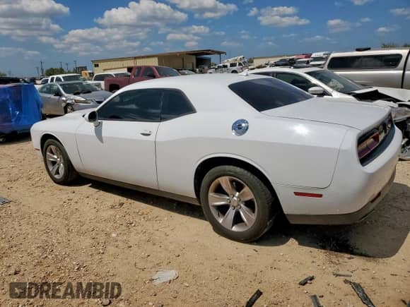 2015 Dodge Challenger SXT z VIN 2C3CDZAG4FH724445, wystawiony jako Copart lot #80562005 z przebiegiem 164 222 mil mil oraz Szkoda całkowita • Salvage title. Historia ofert i sprzedaży dostępna na DreamBid. Obrazek 2.