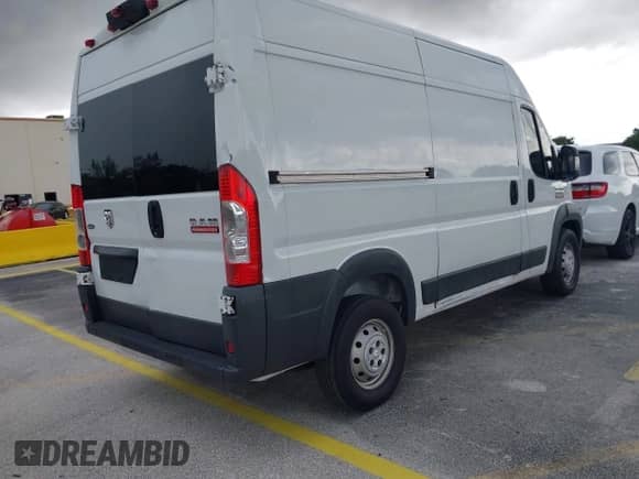 2015 Ram ProMaster Cargo с VIN 3C6TRVBG0FE511015, выставлен на аукционе IAAI как лот 42958765 с пробегом 117 080 миль миль и . История ставок и продаж доступна на DreamBid. Изображение 4.