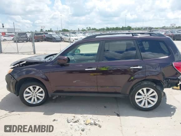 2013 Subaru Forester X Limited with VIN JF2SHAEC1DH403889, listed as a IAAI auction lot 42923586 with 179,858 mi miles and . Bid and sale history available at DreamBid. Image 15.