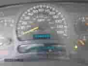 2004 Chevrolet Silverado 1500 Z71 z VIN 1GCEK19TX4E142481, wystawiony jako IAAI lot #42724167 z przebiegiem 183 644 mil mil oraz . Historia ofert i sprzedaży dostępna na DreamBid. Obrazek 7.