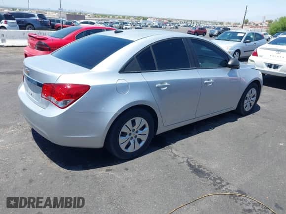 2014 Chevrolet Cruze LS с VIN 1G1PB5SG0E7217944, выставлен на аукционе IAAI как лот 42732565 с пробегом 182 757 миль миль и . История ставок и продаж доступна на DreamBid. Изображение 4.