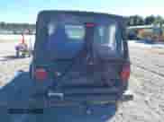 2005 Jeep Wrangler X z VIN 1J4FA39S85P370585, wystawiony jako IAAI lot #43444382 z przebiegiem Nie podano mil oraz . Historia ofert i sprzedaży dostępna na DreamBid. Obrazek 16.