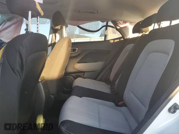 2020 Hyundai Venue SEL с VIN KMHRC8A38LU026165, выставлен на аукционе Copart как лот 85733984 с пробегом 50 148 миль миль и На запчасти • Non repairable. История ставок и продаж доступна на DreamBid. Изображение 12.