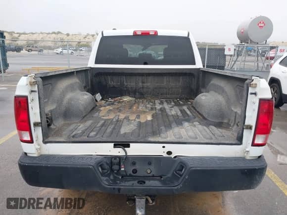 2021 Ram 1500 Tradesman z VIN 1C6RR6FT0MS507788, wystawiony jako IAAI lot #41188436 z przebiegiem 106 114 mil mil oraz . Historia ofert i sprzedaży dostępna na DreamBid. Obrazek 17.