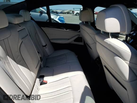 2017 BMW 5 Series 540i xDrive с VIN WBAJE7C32HG887119, выставлен на аукционе Copart как лот 70361865 с пробегом 63 567 миль миль и Списание • Salvage title. История ставок и продаж доступна на DreamBid. Изображение 10.
