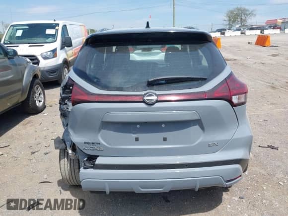 2024 Nissan Kicks SR с VIN 3N1CP5DV2RL502815, выставлен на аукционе IAAI как лот 42052304 с пробегом 8 274 миль миль и . История ставок и продаж доступна на DreamBid. Изображение 17.