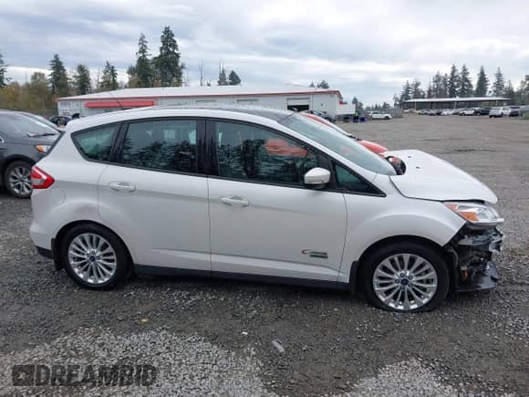 2017 Ford C-Max SE с VIN 1FADP5EU3HL108537, выставлен на аукционе IAAI как лот 43412710 с пробегом 66 106 миль миль и . История ставок и продаж доступна на DreamBid. Изображение 14.
