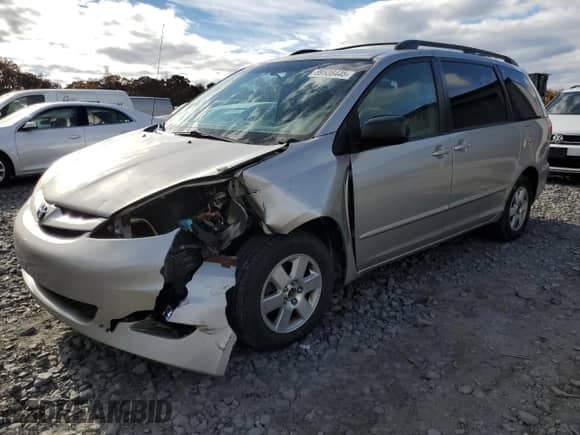 2010 Toyota Sienna CE с VIN 5TDKK4CC1AS289727, выставлен на аукционе Copart как лот 89536445 с пробегом 177 097 миль миль и Списание • Salvage title. История ставок и продаж доступна на DreamBid. Изображение 1.