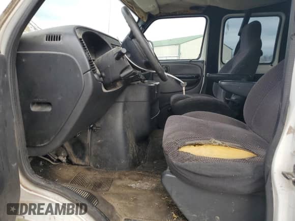 2002 Dodge Passenger with VIN 2B5WB35Z62K116830, listed as a Copart auction lot 81966554 with Not provided miles and Salvage title. Bid and sale history available at DreamBid. Image 7.