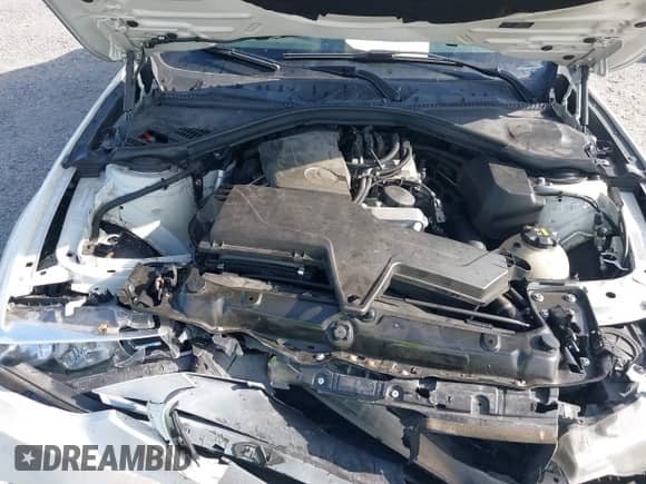 2015 BMW 3 Series 320i xDrive с VIN WBA3C3C58FK201605, выставлен на аукционе IAAI как лот 43098809 с пробегом 145 647 миль миль и . История ставок и продаж доступна на DreamBid. Изображение 10.