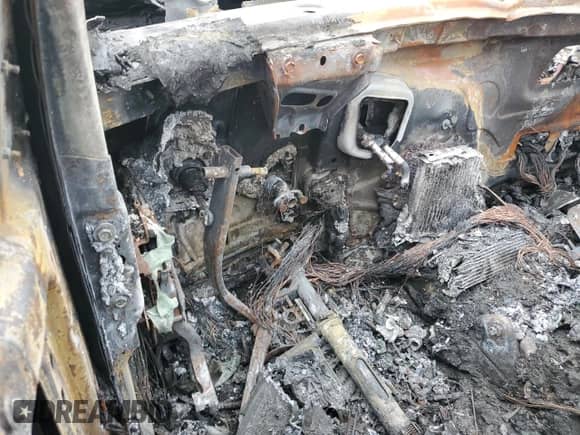 2012 Jeep Grand Cherokee SRT-8 z VIN 1C4RJFDJ3CC217104, wystawiony jako Copart lot #56361215 z przebiegiem Nie podano mil oraz Nie do naprawy • Non repairable. Historia ofert i sprzedaży dostępna na DreamBid. Obrazek 9.