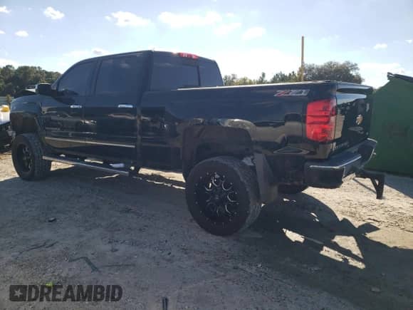 2014 Chevrolet Silverado 1500 LTZ with VIN 3GCUKSEC7EG200676, listed as a Copart auction lot 86239055 with 224,714 mi miles and Salvage title. Bid and sale history available at DreamBid. Image 2.
