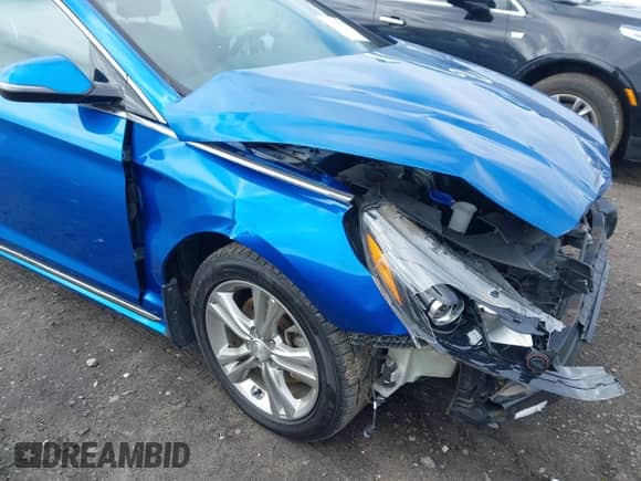 2019 Hyundai Sonata Sport с VIN 5NPE34AF2KH735382, выставлен на аукционе IAAI как лот 41815754 с пробегом 136 432 миль миль и . История ставок и продаж доступна на DreamBid. Изображение 6.