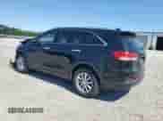 2018 Kia Sorento LX z VIN 5XYPG4A38JG396068, wystawiony jako Copart lot #70809795 z przebiegiem 88 765 mil mil oraz Szkoda całkowita • Salvage title. Historia ofert i sprzedaży dostępna na DreamBid. Obrazek 2.