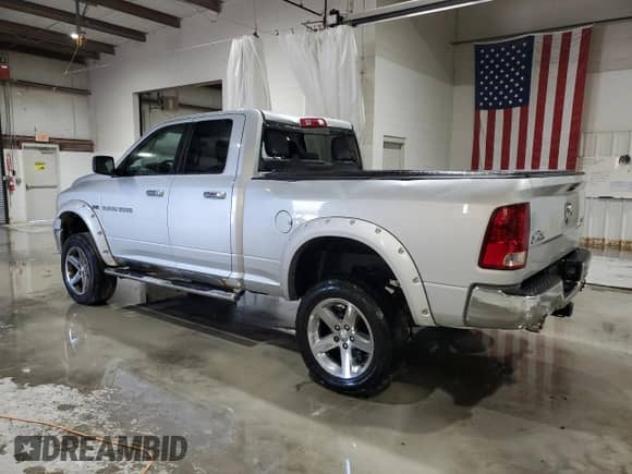 2011 Ram 1500 SLT z VIN 1D7RV1GT1BS689977, wystawiony jako Copart lot #71823475 z przebiegiem 121 087 mil mil oraz Szkoda całkowita • Salvage title. Historia ofert i sprzedaży dostępna na DreamBid. Obrazek 2.