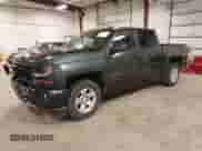2017 Chevrolet Silverado 1500 LT z VIN 3GCUKRECXHG165368, wystawiony jako IAAI lot #43071774 z przebiegiem 206 163 mil mil oraz . Historia ofert i sprzedaży dostępna na DreamBid. Obrazek 2.