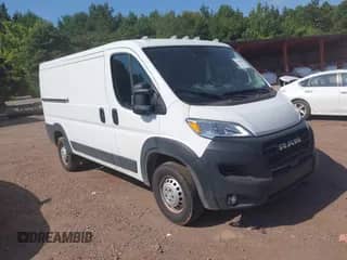 2025 Ram ProMaster Cargo Tradesman z VIN 3C6LRVVG4SE513355, wystawiony jako IAAI lot #42665502 z przebiegiem 15 920 mil mil oraz . Historia ofert i sprzedaży dostępna na DreamBid. Obrazek 1.