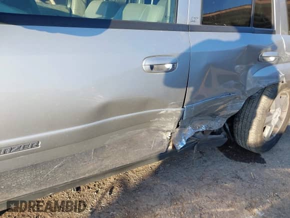 2004 Chevrolet TrailBlazer LT с VIN 1GNDT13S642105381, выставлен на аукционе IAAI как лот 42584022 с пробегом 298 423 миль миль и . История ставок и продаж доступна на DreamBid. Изображение 6.