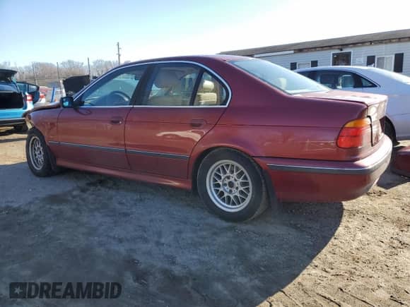 1999 BMW 5 Series 528i с VIN WBADM6332XBY20915, выставлен на аукционе Copart как лот 45206785 с пробегом 165 946 миль миль и Списание • Salvage title. История ставок и продаж доступна на DreamBid. Изображение 2.
