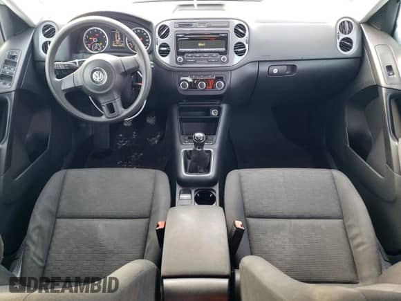 2012 Volkswagen Tiguan S с VIN WVGCV7AX1CW598552, выставлен на аукционе Copart как лот 41582135 с пробегом 149 666 миль миль и Чистый • Clean title. История ставок и продаж доступна на DreamBid. Изображение 8.