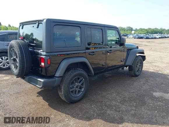 2024 Jeep Wrangler Willys с VIN 1C4PJXDG6RW369077, выставлен на аукционе IAAI как лот 42764367 с пробегом 8 659 миль миль и . История ставок и продаж доступна на DreamBid. Изображение 4.