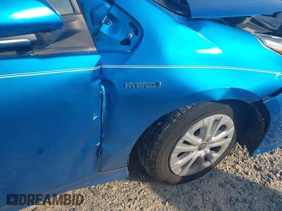 2021 Toyota Prius L Eco with VIN JTDKAMFU1M3136133, listed as a IAAI auction lot 43285926 with 49,911 mi miles and . Bid and sale history available at DreamBid. Image 20.