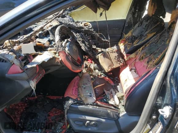 2021 Toyota Camry SE z VIN 4T1G11AK8MU519793, wystawiony jako Copart lot #81124315 z przebiegiem Nie podano mil oraz Szkoda całkowita • Salvage title. Historia ofert i sprzedaży dostępna na DreamBid. Obrazek 7.