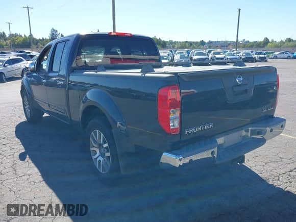 2013 Nissan Frontier SV z VIN 1N6AD0FV3DN727389, wystawiony jako IAAI lot #43282020 z przebiegiem 332 522 mil mil oraz . Historia ofert i sprzedaży dostępna na DreamBid. Obrazek 3.