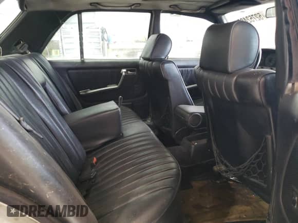 1985 Mercedes-Benz 300 с VIN WDBAB33C2FA244806, выставлен на аукционе Copart как лот 52752485 с пробегом Не указан миль и Чистый • Clean title. История ставок и продаж доступна на DreamBid. Изображение 10.