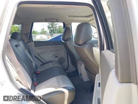 2009 Jeep Grand Cherokee Limited с VIN 1J8HR58P79C550825, выставлен на аукционе IAAI как лот 42547090 с пробегом 223 053 миль миль и . История ставок и продаж доступна на DreamBid. Изображение 8.