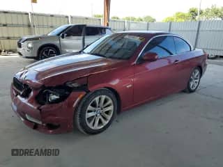 2013 BMW 3 Series 328i с VIN WBADW3C57DJ525658, выставлен на аукционе Copart как лот 71001055 с пробегом 122 024 миль миль и Списание • Salvage title. История ставок и продаж доступна на DreamBid. Изображение 1.