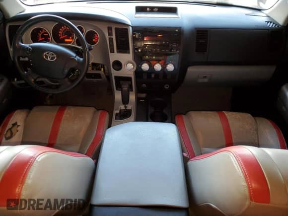 2007 Toyota Tundra SR5 z VIN 5TFRV54187X019325, wystawiony jako Copart lot #82415385 z przebiegiem 268 431 mil mil oraz Szkoda całkowita • Salvage title. Historia ofert i sprzedaży dostępna na DreamBid. Obrazek 8.