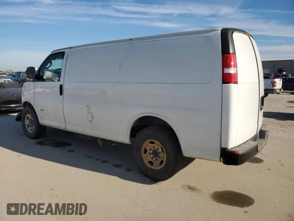 2022 Chevrolet City Express Cargo с VIN 1GCWGAF16N1255734, выставлен на аукционе Copart как лот 88649565 с пробегом 155 074 миль миль и Чистый • Clean title. История ставок и продаж доступна на DreamBid. Изображение 2.