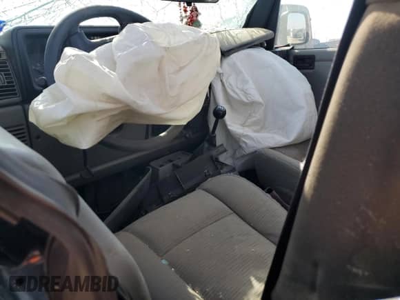 2005 Jeep Wrangler SE z VIN 1J4FA29175P331391, wystawiony jako Copart lot #76608824 z przebiegiem 98 268 mil mil oraz Szkoda całkowita • Salvage title. Historia ofert i sprzedaży dostępna na DreamBid. Obrazek 7.