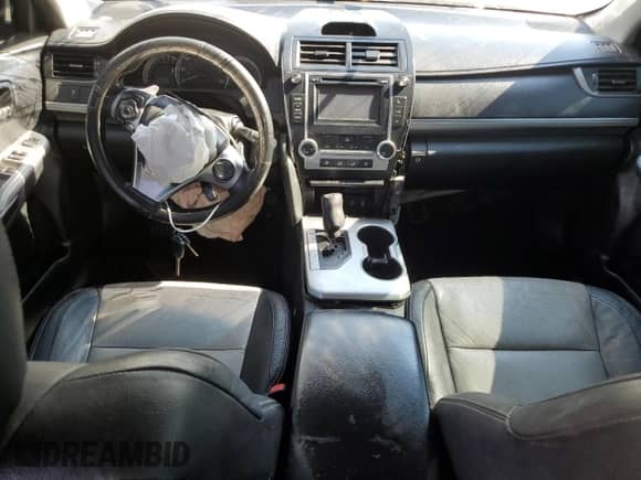 2014 Toyota Camry L с VIN 4T1BF1FK6EU329092, выставлен на аукционе Copart как лот 68967305 с пробегом Не указан миль и Списание • Salvage title. История ставок и продаж доступна на DreamBid. Изображение 8.