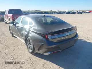 2026 Hyundai Sonata Blue with VIN KMHL24JJ7TA136240, listed as a IAAI auction lot 43582004 with 2,461 mi miles and . Bid and sale history available at DreamBid. Image 3.