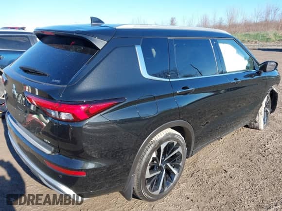 2024 Mitsubishi Outlander SEL z VIN JA4J4WA8XRZ090163, wystawiony jako IAAI lot #42050627 z przebiegiem 1 905 mil mil oraz . Historia ofert i sprzedaży dostępna na DreamBid. Obrazek 4.