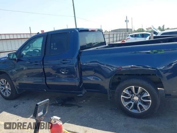 2020 Chevrolet Silverado 1500 LT with VIN 1GCRWCED1LZ162366, listed as a IAAI auction lot 43170947 with 96,100 mi miles and . Bid and sale history available at DreamBid. Image 13.