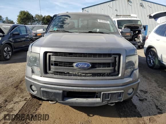 2013 Ford F-150 XL z VIN 1FTFW1ET6DFC91110, wystawiony jako Copart lot #85163285 z przebiegiem 201 991 mil mil oraz Czysty tytuł • Clean title. Historia ofert i sprzedaży dostępna na DreamBid. Obrazek 5.