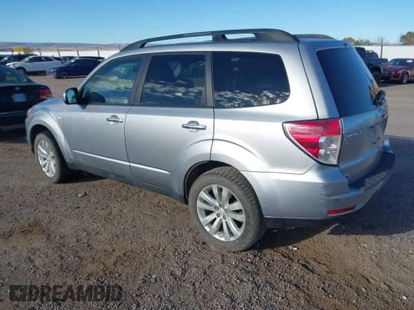 2012 Subaru Forester X Premium z VIN JF2SHADC7CH460727, wystawiony jako IAAI lot #43337416 z przebiegiem 212 232 mil mil oraz . Historia ofert i sprzedaży dostępna na DreamBid. Obrazek 3.