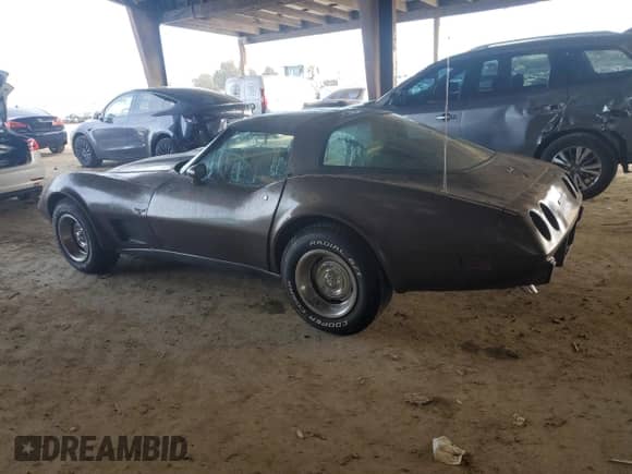 1979 Chevrolet Corvette с VIN 1Z87895447942, выставлен на аукционе Copart как лот 45036875 с пробегом 29 072 миль миль и Списание • Salvage title. История ставок и продаж доступна на DreamBid. Изображение 2.