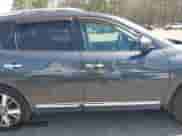 2014 Nissan Pathfinder S z VIN 5N1AR2MM3EC603111, wystawiony jako IAAI lot #41815459 z przebiegiem 169 276 mil mil oraz . Historia ofert i sprzedaży dostępna na DreamBid. Obrazek 13.