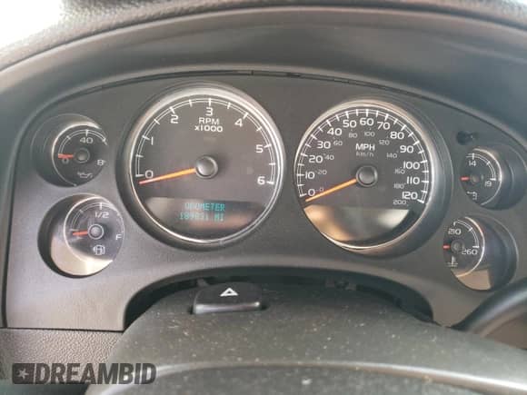 2011 Chevrolet Avalanche LTZ z VIN 3GNTKGE3XBG100874, wystawiony jako Copart lot #77897384 z przebiegiem 189 831 mil mil oraz Szkoda całkowita • Salvage title. Historia ofert i sprzedaży dostępna na DreamBid. Obrazek 9.